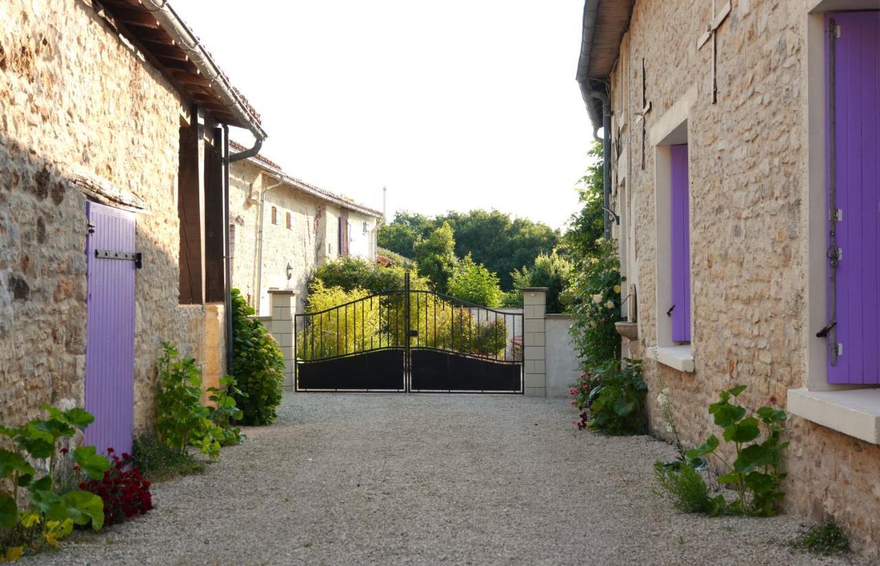 Gite Rural La Maison Mauve Ventouse Exteriör bild